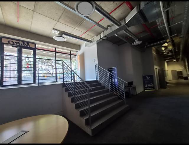 2,716M² WAREHOUSE TO LET IN HALFWAY GARDENS